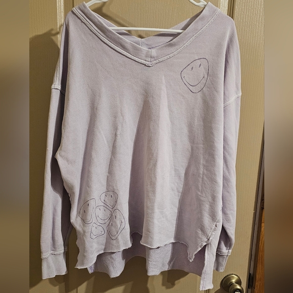 aerie Sweaters - Aerie Smiley Purple Pullover V Neck Sweater Medium